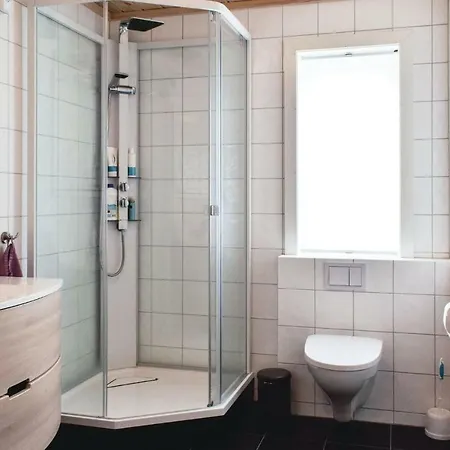 Awesome In W/ Wifi And 5 Bedrooms Tjorhom